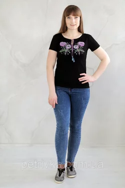 Молодіжна футболка жіноча з вишити гладдю квітами