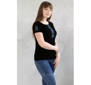 Жіноча вишита футболка, з вишитим рукавом