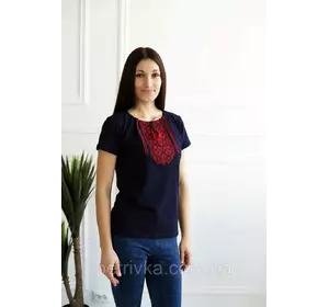 Жіноча футболка з орнаментом