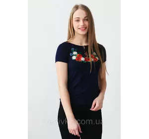 Чудова вишита жіноча футболка Маки А-23